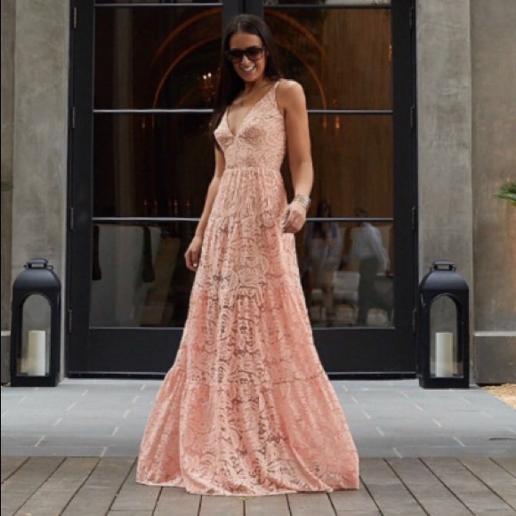 dress the population melina lace maxi